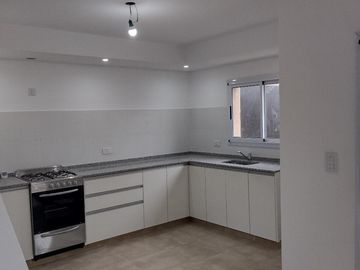 Venta - Casa en Barrio Las Rosas, Cañuelas