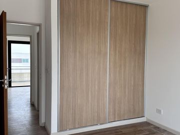 Casa-Estrenar-venta-4 amb-dependencia -Araucarias-Losa radiante-Puertos del Lago-Maschwitz-Escobar