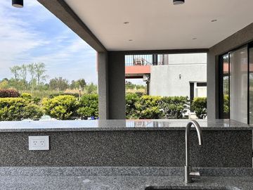 Casa-Estrenar-venta-4 amb-dependencia -Araucarias-Losa radiante-Puertos del Lago-Maschwitz-Escobar