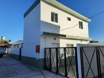 PH en venta - 9 Dormitorios 6 Baños - Cochera - 700Mts2 - Garin, Escobar