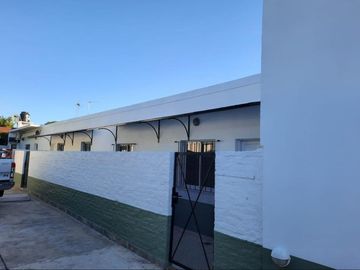 PH en venta - 9 Dormitorios 6 Baños - Cochera - 700Mts2 - Garin, Escobar