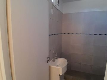 PH en venta - 9 Dormitorios 6 Baños - Cochera - 700Mts2 - Garin, Escobar
