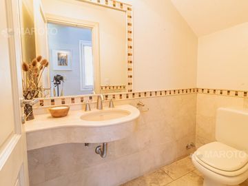 CASA EN VENTA EN BARRIO SEPTIEMBRE - MAROTO PROPIEDADES