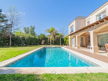 CASA EN VENTA EN BARRIO SEPTIEMBRE - MAROTO PROPIEDADES