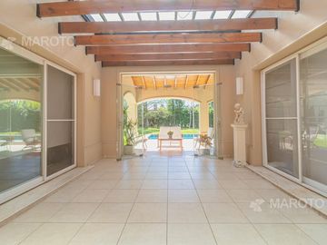 CASA EN VENTA EN BARRIO SEPTIEMBRE - MAROTO PROPIEDADES
