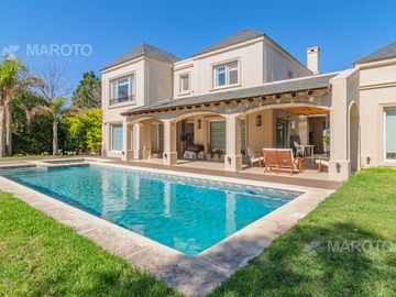 CASA EN VENTA EN BARRIO SEPTIEMBRE - MAROTO PROPIEDADES