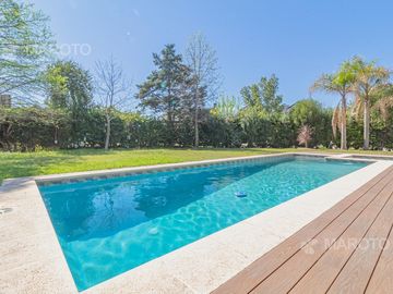 CASA EN VENTA EN BARRIO SEPTIEMBRE - MAROTO PROPIEDADES