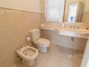 CASA EN VENTA EN BARRIO SEPTIEMBRE - MAROTO PROPIEDADES