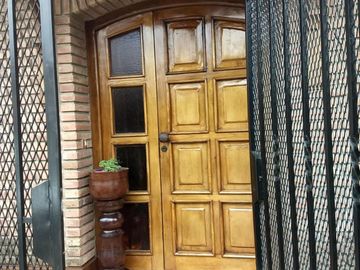 Casa en venta - 4 Dormitorios 4 Baños - Cochera - 540Mts2 - Villa Morra I, Pilar
