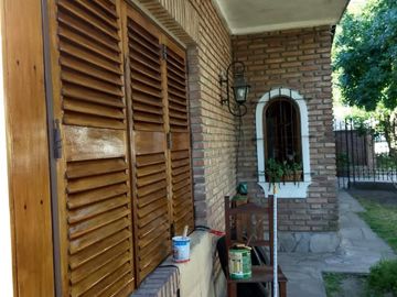 Casa en venta - 4 Dormitorios 4 Baños - Cochera - 540Mts2 - Villa Morra I, Pilar