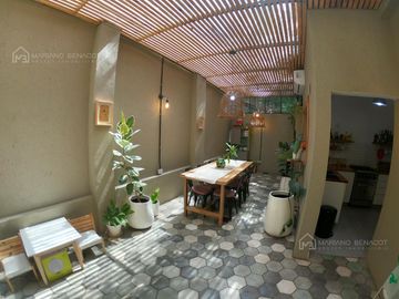 P.H de 4 ambientes con patio y parrilla