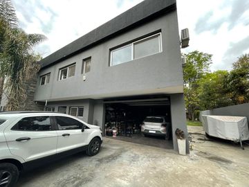 En Venta | Importante Propiedad de Categoría en Zona de Quintas con Parque y Piscina | Moreno - A pocos metros de Autopista Acceso Oeste