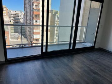 Venta- Mono-ambiente- Terraza con solárium, espejo de agua, espacioso SUM - Caballito