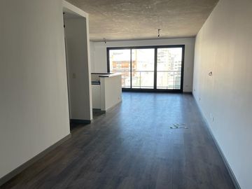 Venta- Mono-ambiente- Terraza con solárium, espejo de agua, espacioso SUM - Caballito