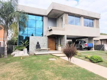 Casa en  Campos de Esther