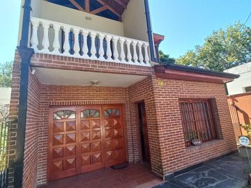 Casa en lomas de zamora oeste con 3 dormitorios