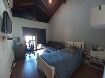 Casa en lomas de zamora oeste con 3 dormitorios