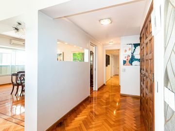 Venta SEMIPISO de Categoría Balcón Terraza  Cochera Av Libertador y Av Coronel Diaz