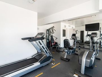 Venta SEMIPISO de Categoría Balcón Terraza  Cochera Av Libertador y Av Coronel Diaz