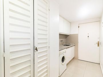 Venta SEMIPISO de Categoría Balcón Terraza  Cochera Av Libertador y Av Coronel Diaz
