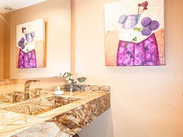 Venta SEMIPISO de Categoría Balcón Terraza  Cochera Av Libertador y Av Coronel Diaz