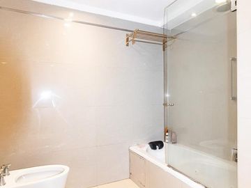 Venta SEMIPISO de Categoría Balcón Terraza  Cochera Av Libertador y Av Coronel Diaz