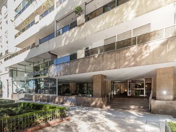 Venta SEMIPISO de Categoría Balcón Terraza  Cochera Av Libertador y Av Coronel Diaz