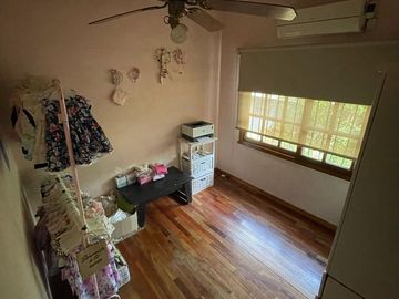 Hermoso chalet de 3 dormitorio, cochera y fondo! APTO CREDITO