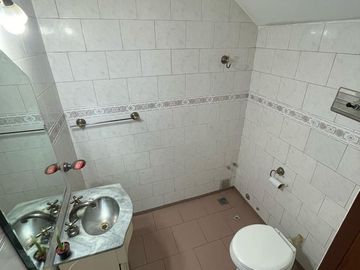 Hermoso chalet de 3 dormitorio, cochera y fondo! APTO CREDITO