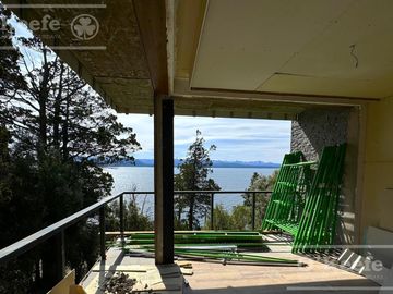 Departamento 3 ambientes en venta con Vista al lago en  Barrancas de Melipal, Bariloche.
