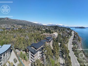Departamento 3 ambientes en venta con Vista al lago en  Barrancas de Melipal, Bariloche.