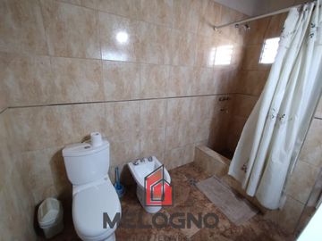 Casa en  Venta con Quincho y Pileta