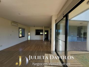 Casa  en Venta 5 ambientes Barrio El Canton Norte Escobar-Maschwitz