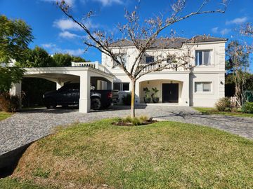 VENTA  Casa Ayres del Pilar