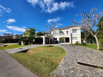 VENTA  Casa Ayres del Pilar