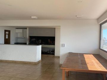 Departamento gigante de 1 dormitorio con amenities y cochera en pleno barrio Martin