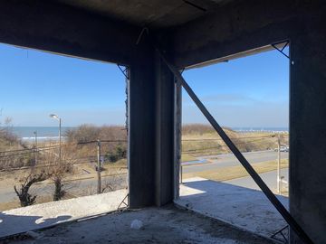 VENTA DEPTO FRENTE AL MAR 2 AAMB EN MAR DE AJO