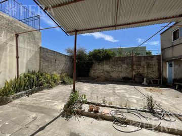 Venta PH 3 ambientes con cochera en Wilde (31185)