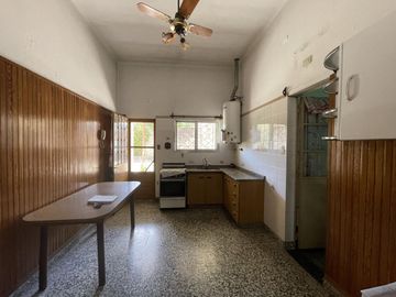 Venta PH 3 ambientes con cochera en Wilde (31185)