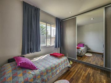 Casa 4 dormitorios con jardín y pileta en Fisherton