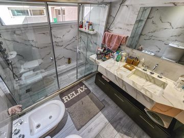 Casa 4 dormitorios con jardín y pileta en Fisherton