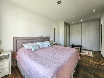 Casa 4 dormitorios con jardín y pileta en Fisherton