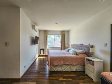 Casa 4 dormitorios con jardín y pileta en Fisherton