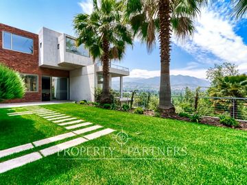 Exclusiva casa en Condominio Lomas de la Dehesa