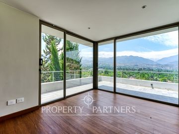 Exclusiva casa en Condominio Lomas de la Dehesa