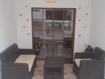 VENTA CASA 4 DORMITORIOS - EN URBANIZACIÓN. CARCELEN