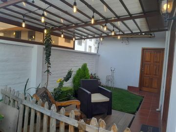 VENTA CASA 4 DORMITORIOS - EN URBANIZACIÓN. CARCELEN