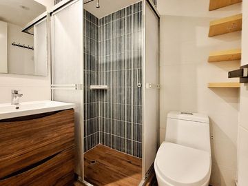 ¡Exclusivo Departamento en Venta en primer piso, ubicado en Corpac San Isidro!