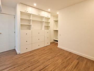 ¡Exclusivo Departamento en Venta en primer piso, ubicado en Corpac San Isidro!