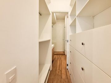 ¡Exclusivo Departamento en Venta en primer piso, ubicado en Corpac San Isidro!